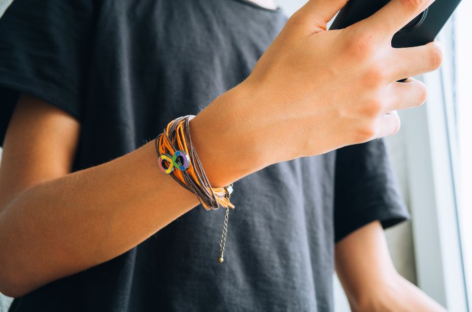 autism awareness symbol bracelet 