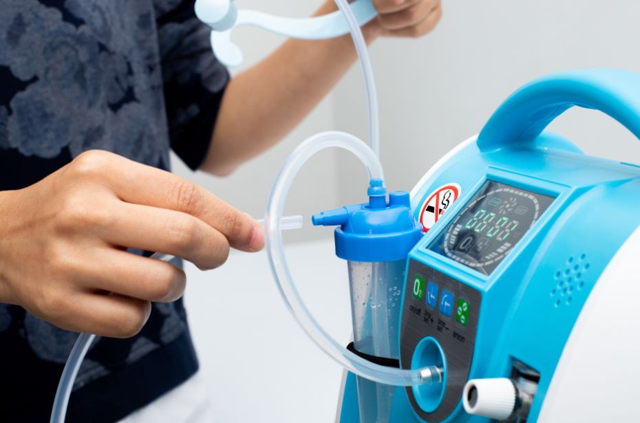 Common oxygen therapy mistakes machine device water gas help assistance support worker client patient